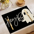 Halloween Platzmatte aus Leinen in Schwarz mit Geist-Motiv und Hey Boo Slogan - Hey Boo Cartoon Gespenst Stil (YMCD-6)