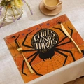 Halloween Tischset aus Leinen mit orangefarbenem Spinnenmotiv und Schriftzug - Spinnennetz Chills and Thrills Stil (YMCD-31)