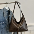 Retro-Tasche mit großem Fassungsvermögen aus dunkelbraunem Vintage-Leder und Gold - Braun
