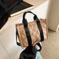 Borsa tote trapuntata kaki con manici neri e cuciture a rombi in stile casual - Cachi
