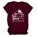 Détail du t-shirt bordeaux en coton avec motif floral believe there is good imprimé - Rouge Vin (Police Blanche)