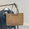 Borsa tote in pile marrone con manici in pelle e toppa con logo per l'autunno - Cachi