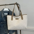 Elegante borsa tote in pile beige con finiture e manici in pelle marrone per l'autunno - Bianco Sporco