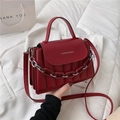 Borsa a tracolla trapuntata rossa da donna con catena decorativa e manico vintage - Rosso