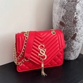 Bolso bandolera acolchado rojo con logo SS dorado y correa de cadena para mujer - Rojo