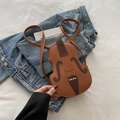 Sac bandoulière créatif en forme de violon en cuir PU marron avec rivets dorés - Marron