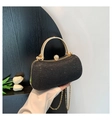Details der schwarzen Glitzer-Abendtasche mit Goldgriff und Kristallverschluss - Schwarz
