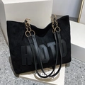 Bolso tote negro grande con bordado HOTO y correa de piel con cadena dorada - Negro