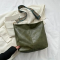 Vintage dark green bucket bag with bohemian wide strap and matte PU leather finish - Green