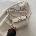 Bolso bandolera blanco crema con hebilla de mariposa plateada y cuero encerado - Blanco Roto