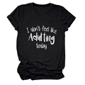 Detail eines schwarzen Baumwoll-T-Shirts mit dem Aufdruck I don't feel like adulting today - S / Schwarz (Weiße Schrift)