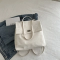 Sac à dos blanc motif marbre pour femme avec fermoir rotatif en métal et poignée - Blanc