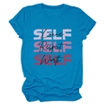 Détail d'un t-shirt en coton bleu avec imprimé graphique Self Love, Respect et Worth - Bleu Lac (Texte Noir)