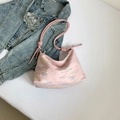 Chique roze crossbodytas met FF-monogram reliëf en levendig gestreepte borduur - Roze