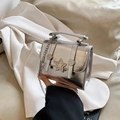Mini bolso metalizado plateado con cierre de estrella y correa de cadena elegante - Plateado