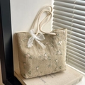 Gewebte Stroh-Tasche mit Blumenstickerei, Spitzenschleife und Seilgriffen für den Strand - Khaki