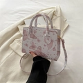 Sac carré violet clair avec motifs de papillons et de constellations célestes - Rose