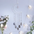 Attrape-rêves lune en macramé blanc avec cristaux bruts et tranches d'agate naturelle - Pierre de Lune - Blanc