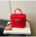 Schicke rote Schultertasche mit Leopardenmuster, Goldreißverschluss und Samt-Optik - Mit Anhänger / Rot