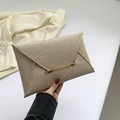 Pochette a busta minimalista con paillettes dorate e barra metallica da sera - Oro