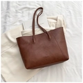 Bolso tote vintage de cuero granulado marrón con correas largas y gran capacidad - Marrón