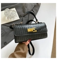 Bolso bandolera de tejido negro minimalista con hebilla metálica dorada - Negro