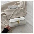 Sac baguette blanc en cuir verni de style français avec boucle dorée élégante - Blanc