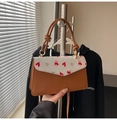 Borsa a tracolla marrone e bianca con motivi di cuori rossi e orsetti con manico - Cachi Scuro