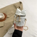 Petit sac seau blanc matelassé avec nœud et broderie Very Day - Blanc