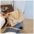 Beige quilted shoulder bag with geometric stitching and chunky chain handle - Khaki