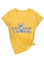 Gros plan du t-shirt jaune à col en V avec motif TEACH et imprimé lapin floral - S / Jaune