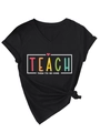 Détail d'un t-shirt noir à col en V pour femme avec imprimé coloré Teach Them To Be Kind - S / Noir (Imprimé Blanc)