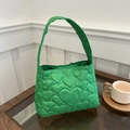 Bolso bandolera verde brillante con acolchado de corazones y asa superior - Verde