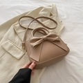Elegante khakifarbene quadratische Umhängetasche mit Schleife und Schultergurt - Khaki