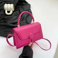 Borsa a mano quadrata fucsia minimalista con fibbia dorata e tracolla da donna - Rosa Rosso