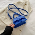 Mini sac à main bleu vif à motif litchi avec poignée et bandoulière amovible - Bleu Klein