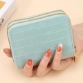Portefeuille femme bleu menthe à motif crocodile avec RFID et double fermeture éclair - Style à Double Fermeture Éclair Texture Crocodile / Bleu clair