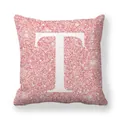 Housse de coussin rose carrée avec texture à paillettes et motif lettre T blanche - 45x45 cm / Lettre T