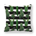 Housse de coussin carrée à rayures noires et blanches avec motifs de cactus verts - 45x45 cm / Style Cactus à Rayures Noir et Blanc (13)