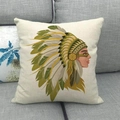 Linnen kussensloop met Indiaas portret en verentooi print voor bank en interieur decoratie - Hoge Precisie Inheems Portret (17) / 45x45 cm