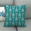 Moderne vierkante linnen kussensloop met groenblauwe en beige geometrische pijlen - Donker Cyaan Pijlpatroon (4) / 45x45 cm