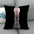Dettaglio della stampa ingranaggi steampunk su federa per cuscino in lino nero - 45x45cm / Lettera I Stile Steampunk Industriale Meccanico / Nero