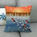 Housse de coussin de Noël en lin avec forêt enneigée et message Merry Christmas - Forêt de Pins au Coucher du Soleil Oiseaux Rouges (13) / 45x45cm
