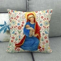 Détail de la housse de coussin en lin avec illustration religieuse d'art populaire - Taie d'oreiller / Style 3
