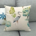 Fodera per cuscino decorativo in lino con airone ad acquerello e arte di alberi su divano - 45x45cm / Motivo Airone (1)