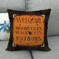 Halloween Kissenhülle aus Leinen mit Spinnennetzmuster und orangefarbenem Slogan - Dunkelbraunes Spinnennetz Tag (16) / 45x45 cm