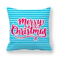 Detail van perzikzachte kussensloop met blauwe strepen en Merry Christmas decoratie - 45x45cm / Blauw-wit gestreepte kerstgroeten