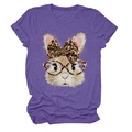 Nahaufnahme des lila T-Shirts mit strukturiertem Stoff und süßem Kaninchen-Print - S / Lila