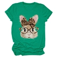 Detailansicht hellgrünes T-Shirt mit Leoparden-Hasen-Print aus weichem Baumwollstoff - S / Dunkelgrün