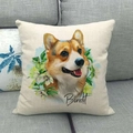 Linnen kussensloop met Corgi-portret en bloemdetails op een grijze bankachtergrond - Corgi Artistiek Portret Stijl (4)